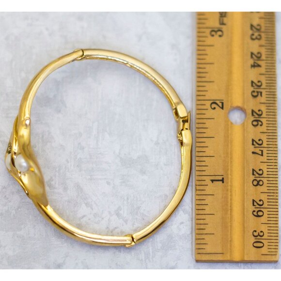 Vintage Faux Pearl Gold Tone Flower Bangle, Spiral Bangle - CQ1 - Picture 3 of 3